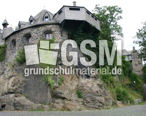 Vorburggebauede-2.jpg